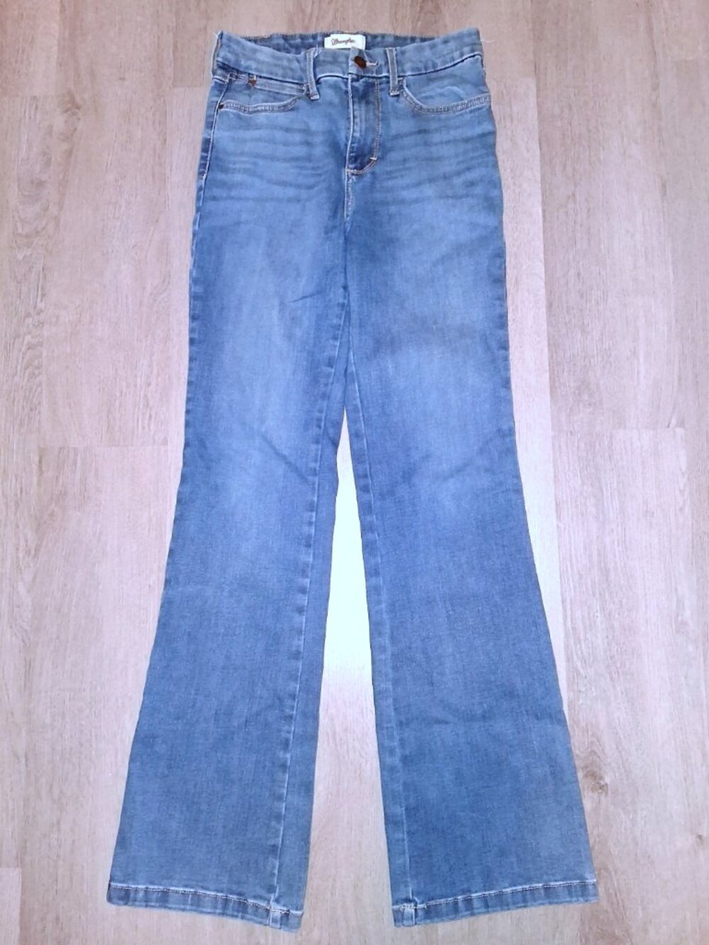 Wrangler Bespoke Boot Cut Jeans Size 28 x 32 Distressed Denim Flares Wide Leg